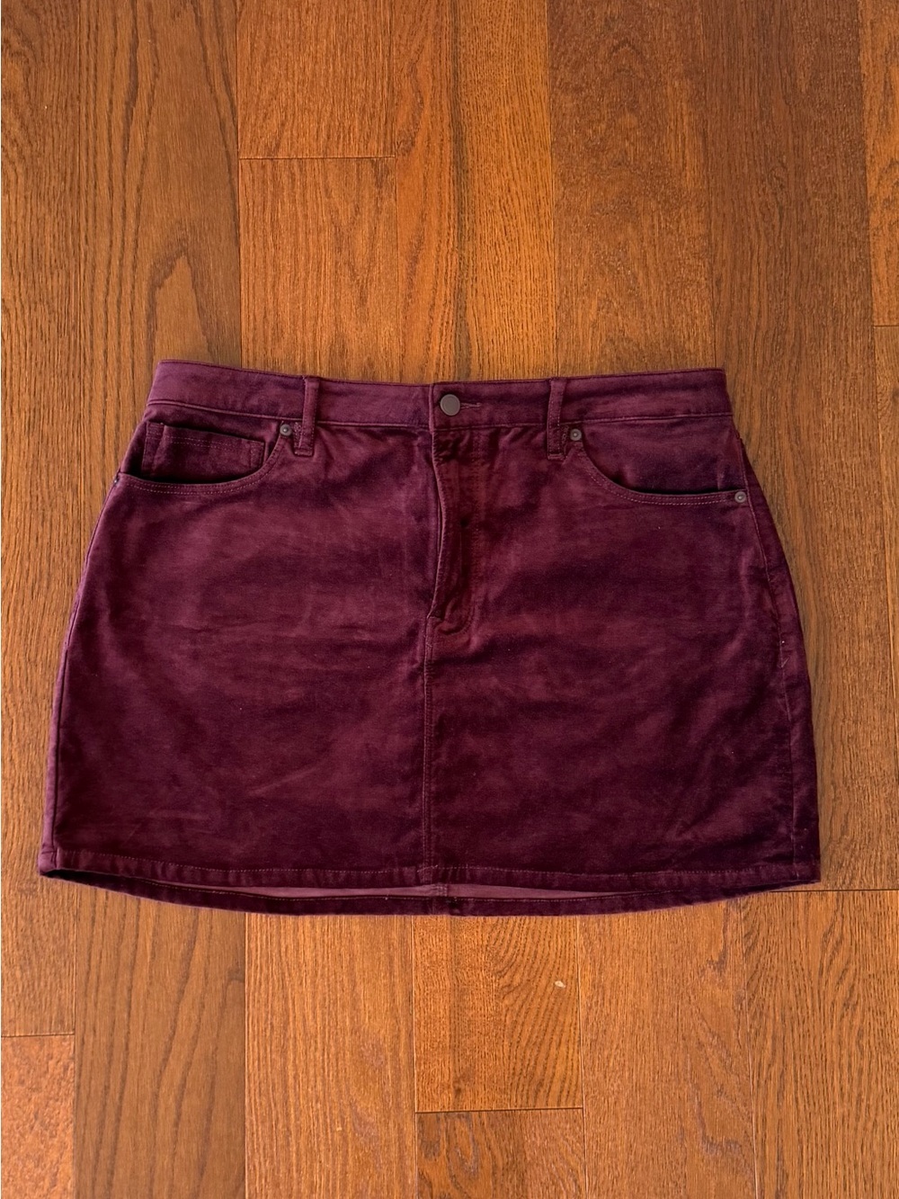Good American Velvet Mini Skirt in Burgundy size 14